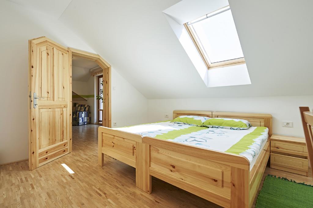 Apartments Organic Tourist Farm Gradisnik Prevalje Экстерьер фото