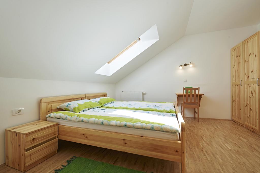 Apartments Organic Tourist Farm Gradisnik Prevalje Экстерьер фото