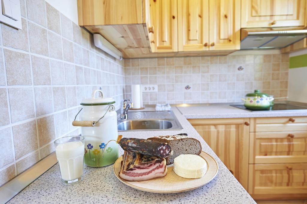 Apartments Organic Tourist Farm Gradisnik Prevalje Экстерьер фото