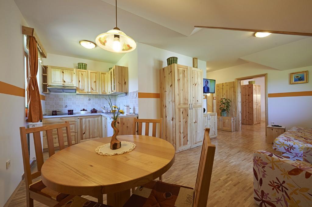 Apartments Organic Tourist Farm Gradisnik Prevalje Экстерьер фото